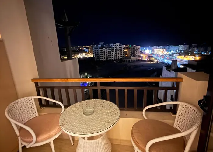 Luxury Sea View Near Airport